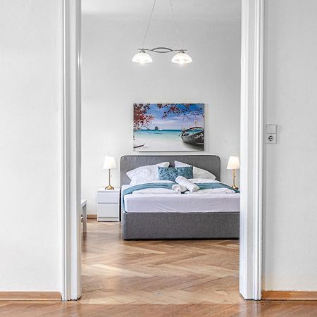 Apartamento Brilliant 2Br Apt. Near Akh-Hospital Viena Exterior foto