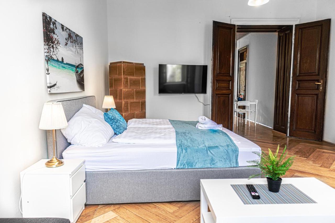 Apartamento Brilliant 2Br Apt. Near Akh-Hospital Viena Exterior foto