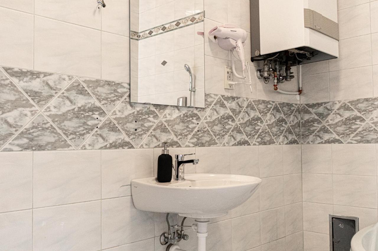 Apartamento Brilliant 2Br Apt. Near Akh-Hospital Viena Exterior foto